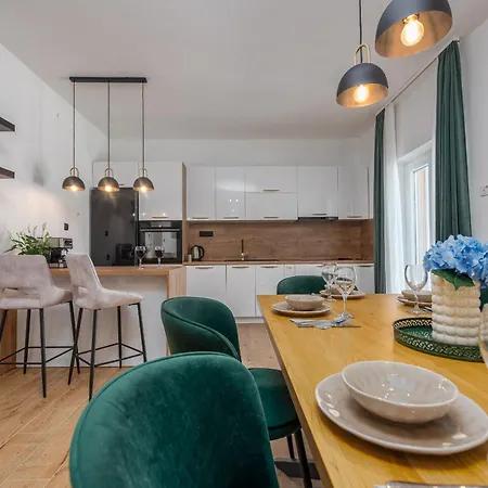 Family Oasis Zadarvillas 别墅 宁