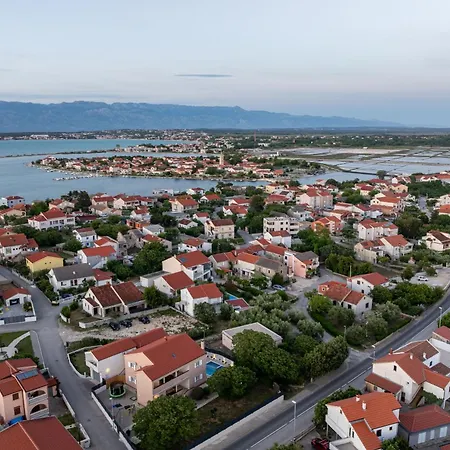Вилла Family Oasis Zadarvillas Нин