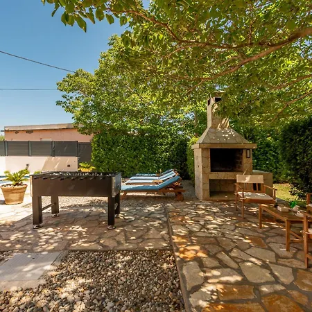 Family Oasis Zadarvillas 别墅 宁
