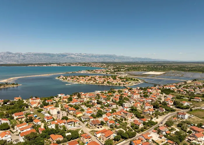 Family Oasis Zadarvillas Вилла *