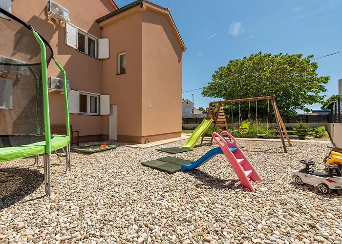 Family Oasis Zadarvillas Вилла *