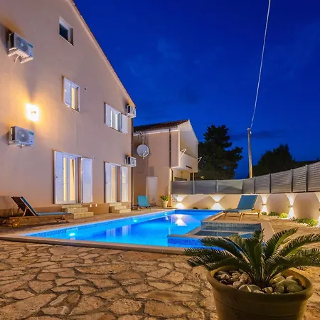 Villa Family Oasis Zadarvillas Nin