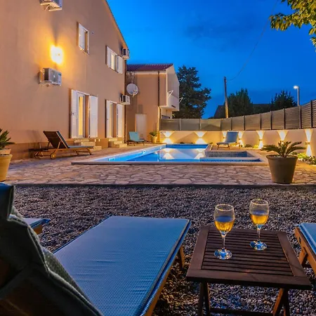 Family Oasis Zadarvillas Nin