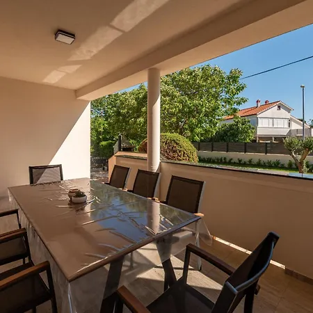 Family Oasis Zadarvillas Nin